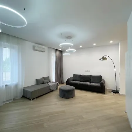 Di Lusso A 800 Mt Arena Lägenhet